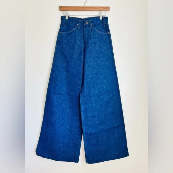 **SOLD** VINTAGE 70s Deadstock Wrangler Super Star Flare Jeans - Picture 2 of 11